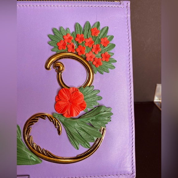 VERSACE Calfskin Flower Barocco Pouch in Violet Authentic - Picture 9 of 15
